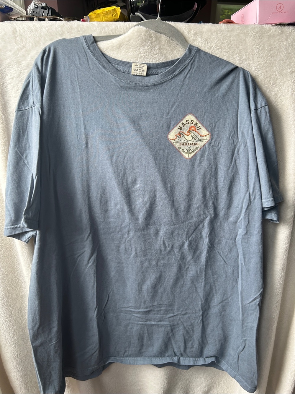 Blue 84 Nassau Bahamas Graphic Pocket-Print T-Shirt - Light Blue XL